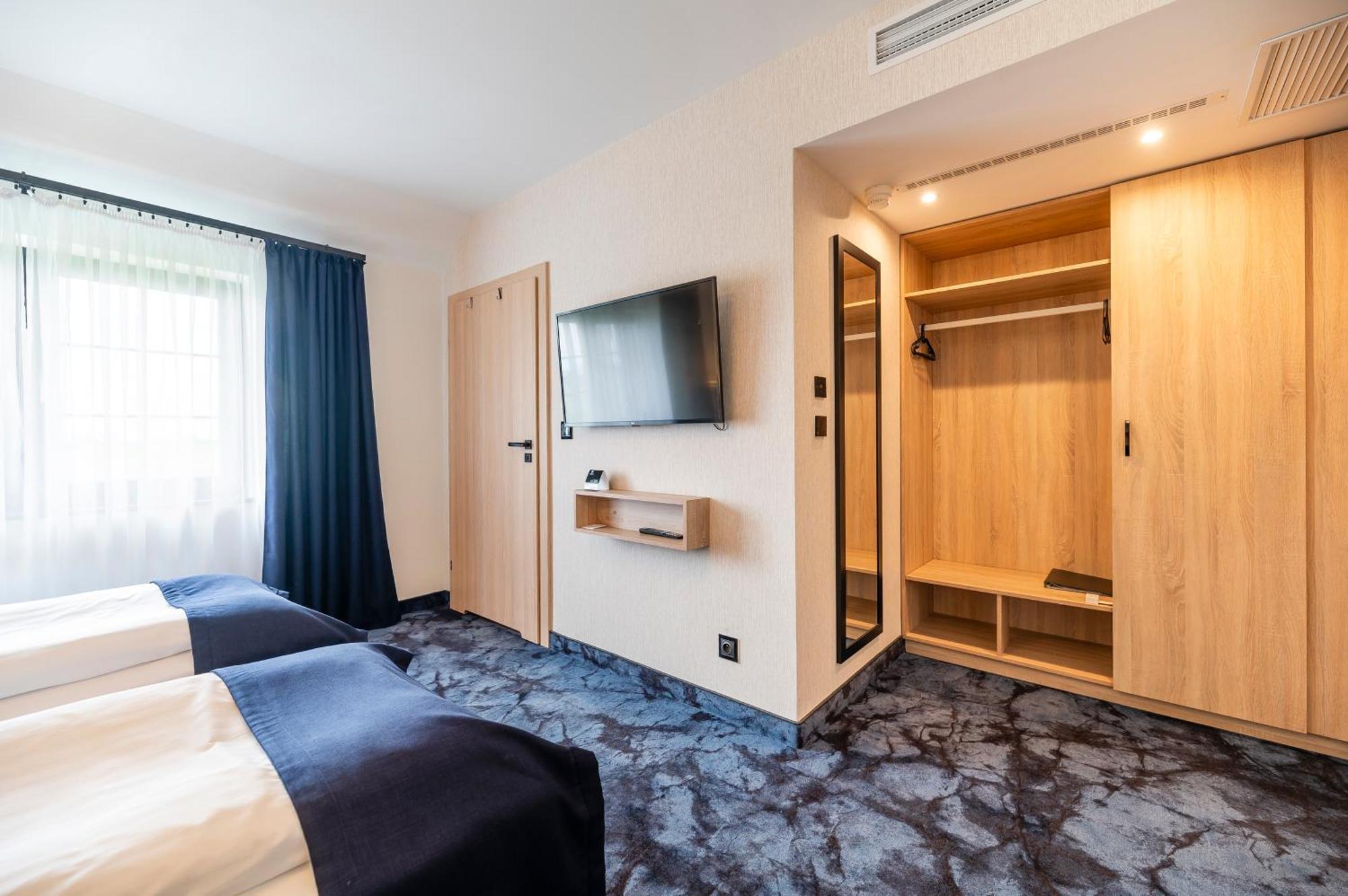 Ignasiak Hotel Września Exteriér fotografie